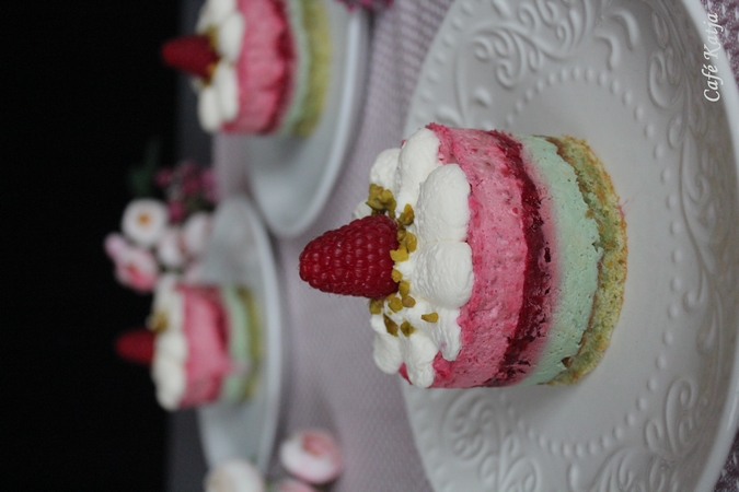 himbeerpistazientoertchen